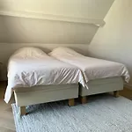 Salty Breeze - Free Parking, Quietly Situated Close To Centre And Beach! 펜션 *