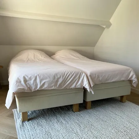 Salty Breeze - Free Parking, Quietly Situated Close To Centre And Beach! Vakantiehuis *