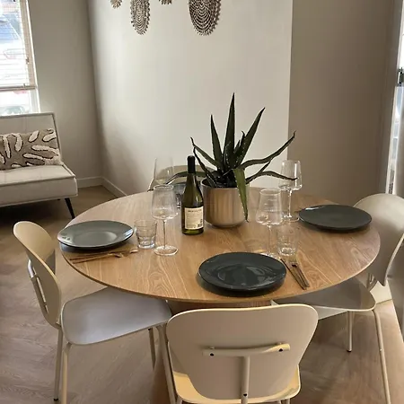 Salty Breeze - Free Parking, Quietly Situated Close To Centre And Beach!